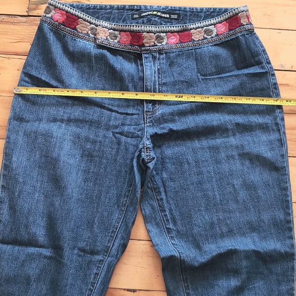 DKNY retro cropped summer jeans - Picture 6 of 9